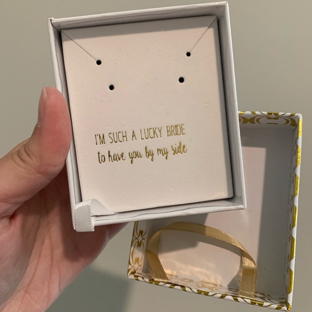 6 Brand new bridesmaid boxes